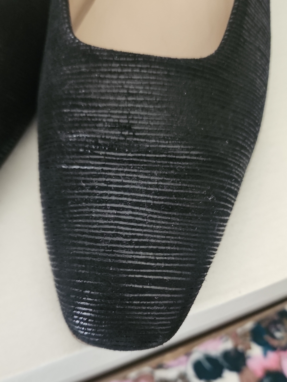 Salvatore Ferragamo Black Textured Leather Block Heel Pumps Women's 9 - Picture 3 of 10